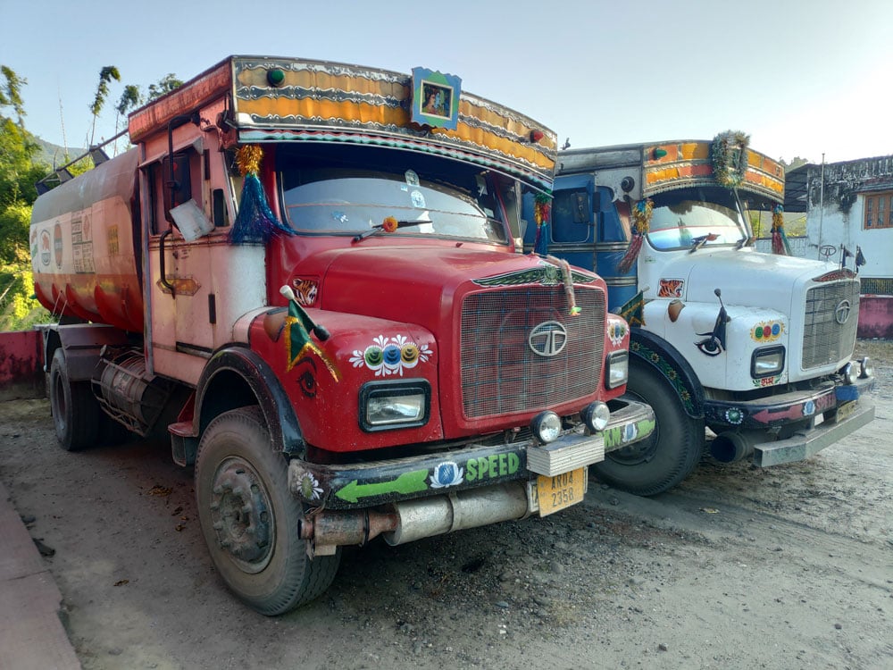 ガスと共に愛を届ける クリエイティビティが溢れ出すインドのトラック インド大好き ティラキタブロ グインド大好き ティラキタブロ グ