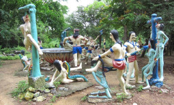 【ティラキタ駱駝通信 6月2日号】タイの変なお寺に行ってきました！ Part3