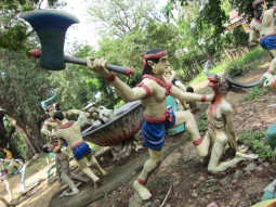 タイの変なお寺に行ってきました！ Part3 – Wat Phra Loi