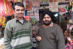メインバザールの罠  – インド買い付けの苦労