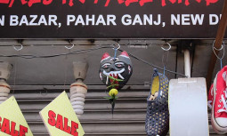 インドってやっぱり不思議？　インドのオモシロ写真館！【ティラキタ駱駝通信1月17日号】