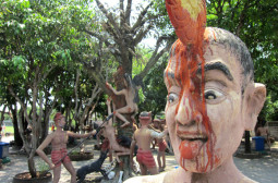 タイの変なお寺に行ってきました！ Part4 – Wat Saen Suk