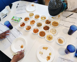 どれが美味しい？　不思議なインドのお菓子15種類を食べ比べレポート【ティラキタ駱駝通信 7月11日号】